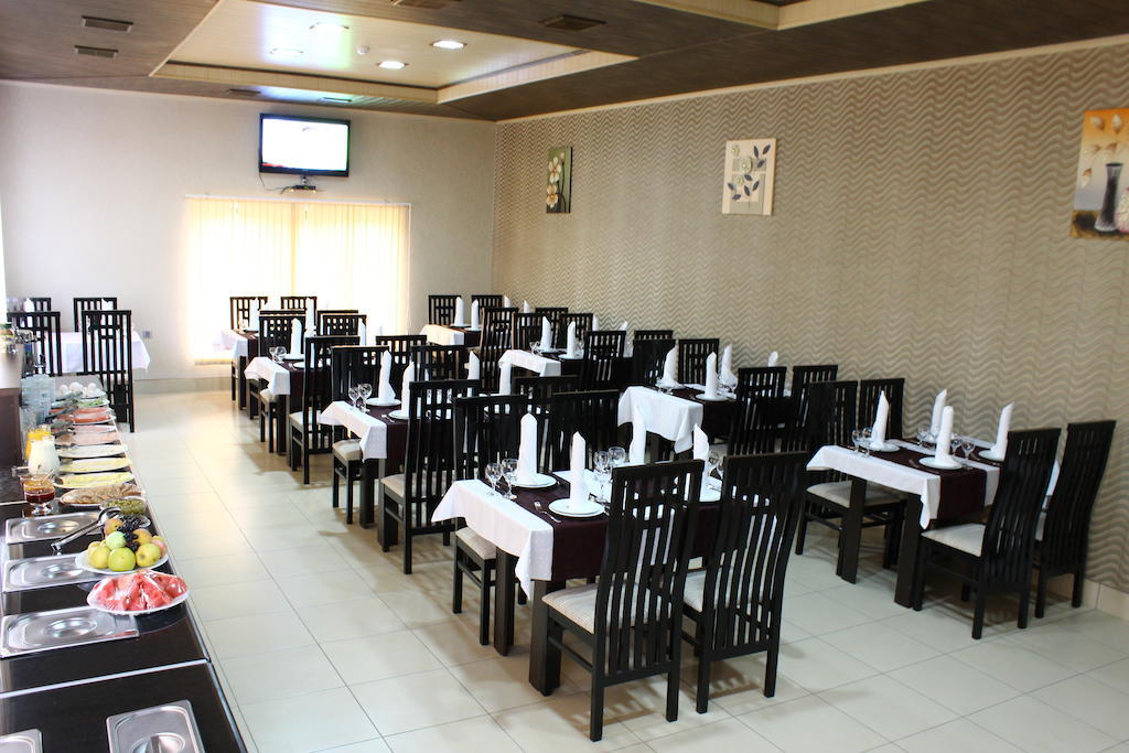Issam Hotel & Spa Sheki Exterior photo